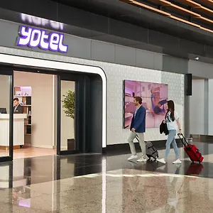 Yotel Airport, Entrance מלון איסטמבול